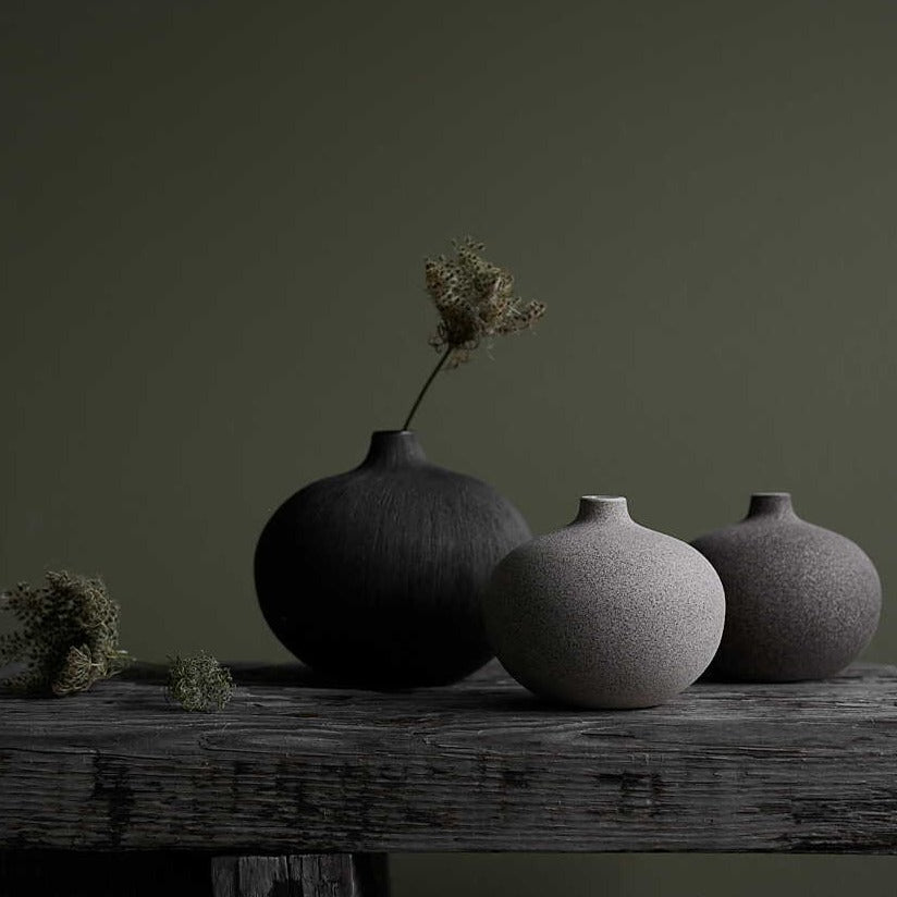 LIndform Black Bari Medium Vase