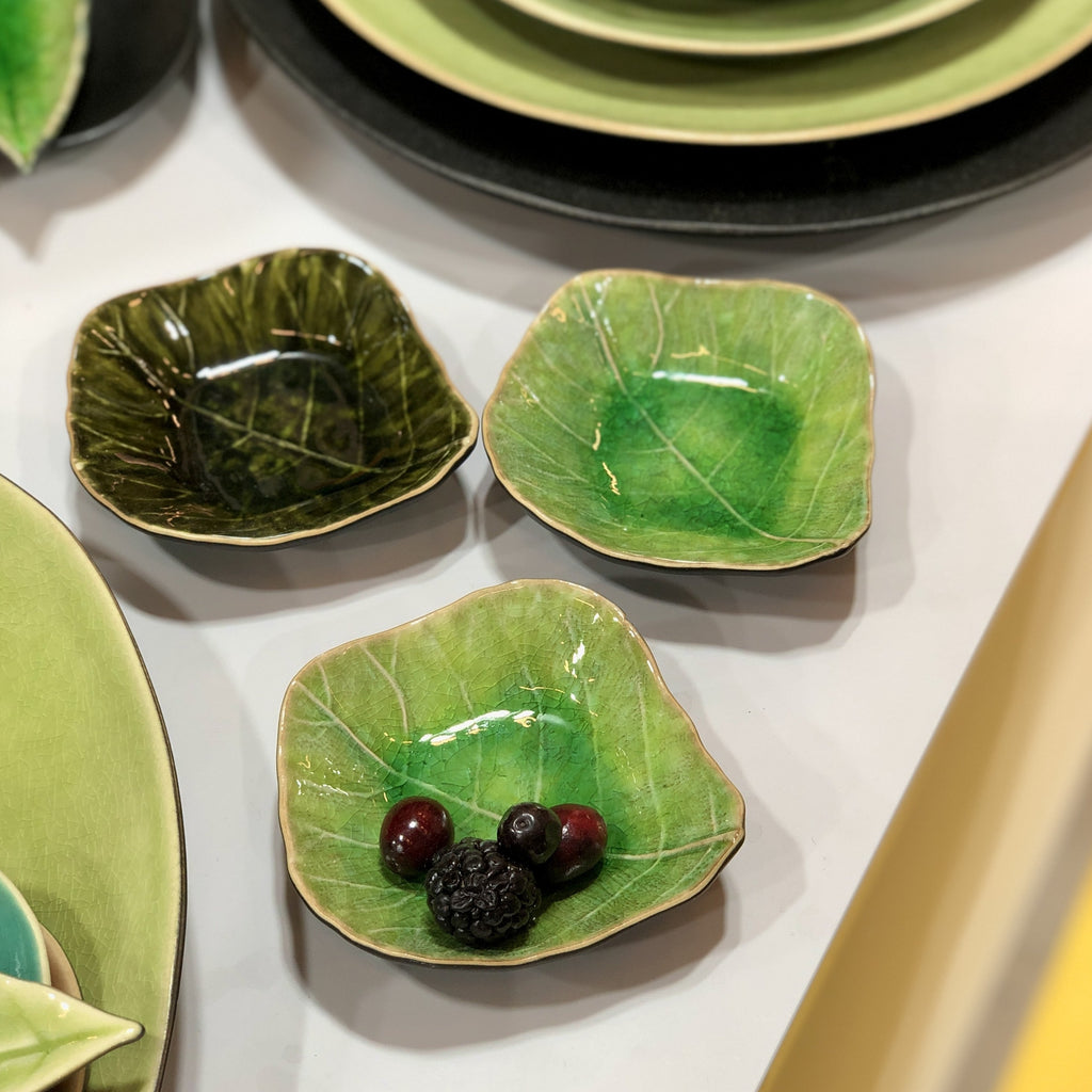 Riviera Leaf Dip Dish in Forets Forest